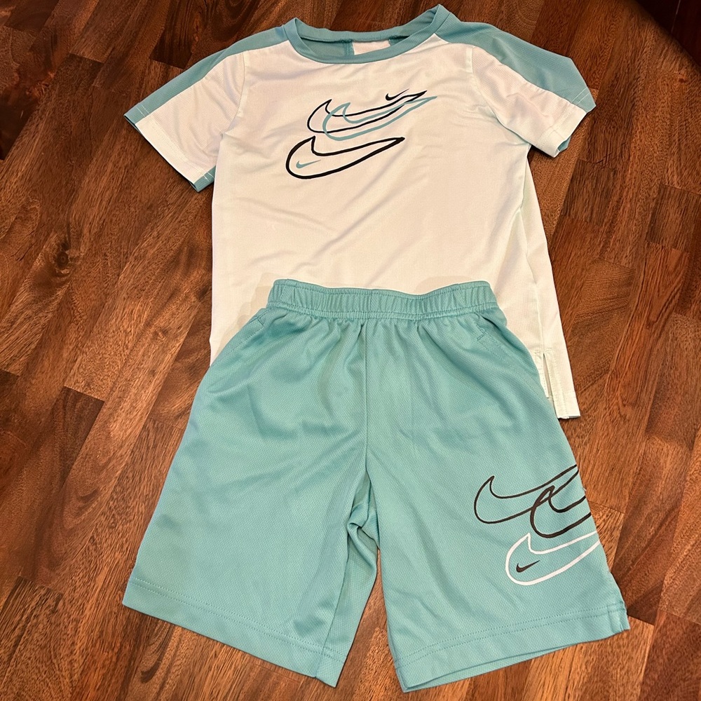 Nike short set